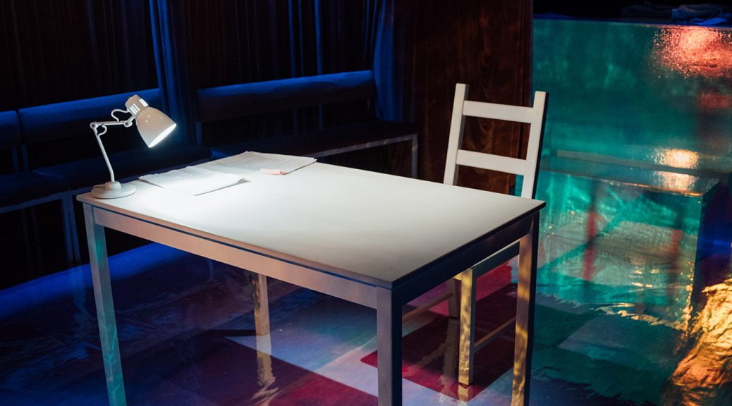 Dear-Elizabeth-photo-Moi-Tran