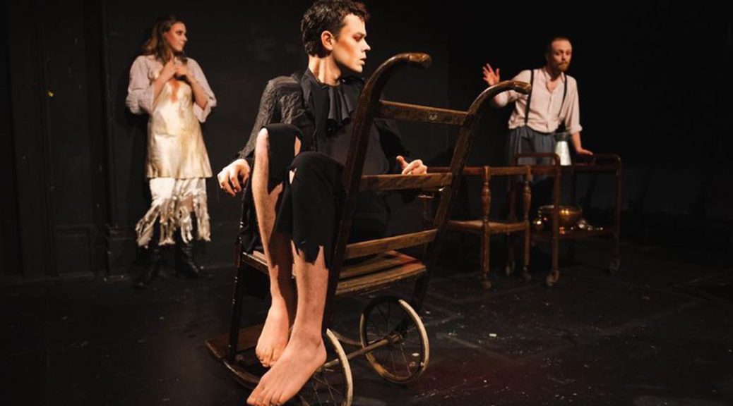 Mouthful-of-Fingers-credit-Hayley-and-Kyle-Madden