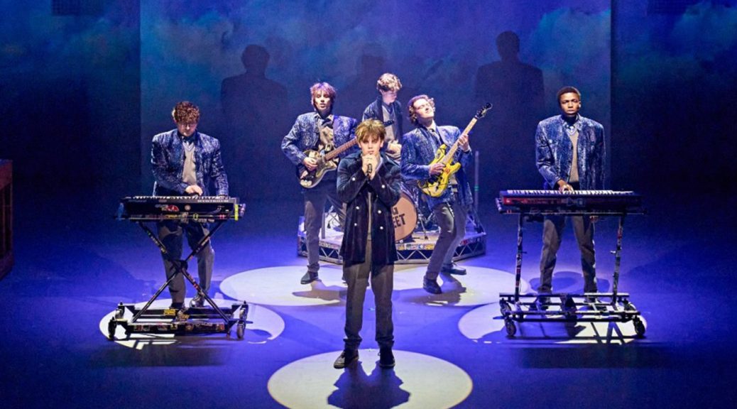 Sing-Street-Lyric-Hammersmith-credit-Manuel-Harlan