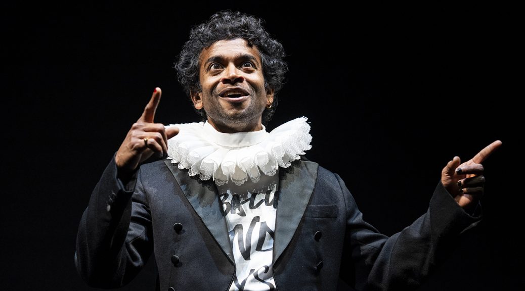 Hamlet-at-the-National-Theatre.-credit-Sam-Taylor