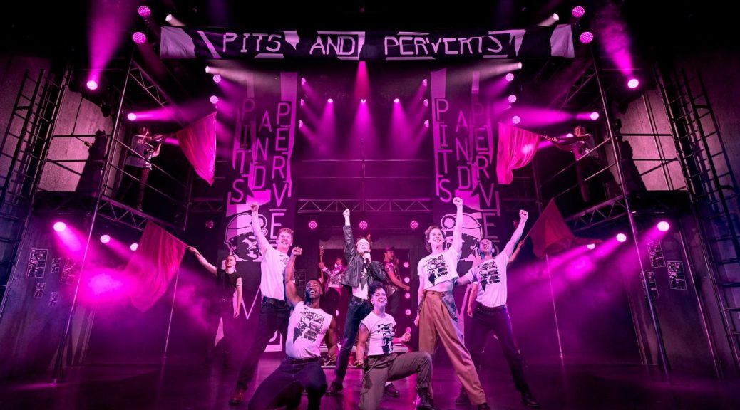 Pride-cast-production-5-National-Theatre-Photo-Manuel-Harlan